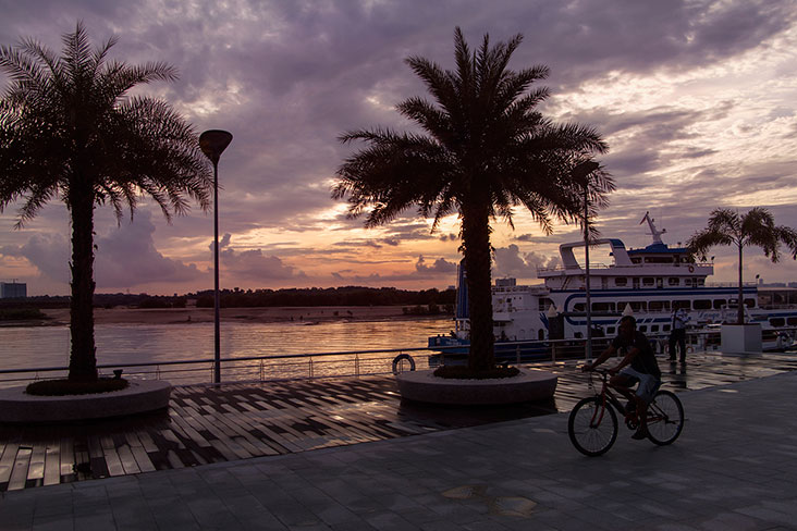 Jade Restaurant (Fěi Cuì Xuān) is a new Chinese restaurant in Danga Bay, Johor Baru
