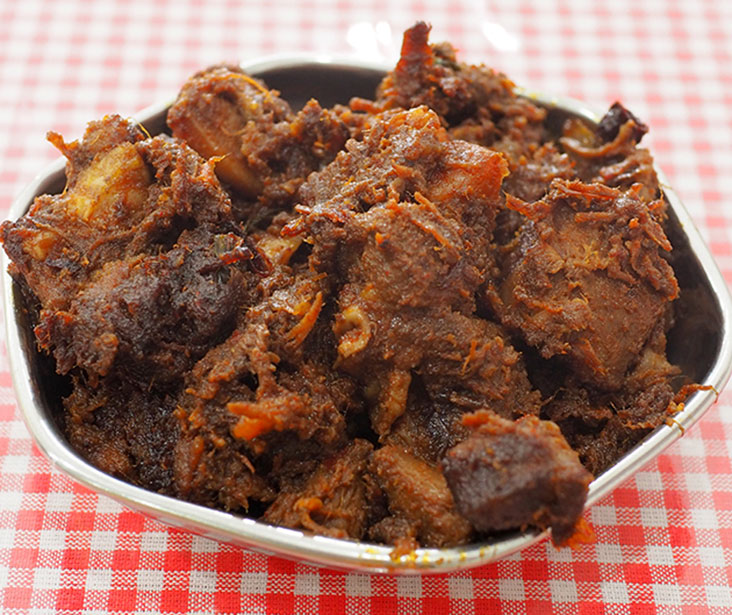 Zoom in on their awesome mutton varuval, fragrant with spices