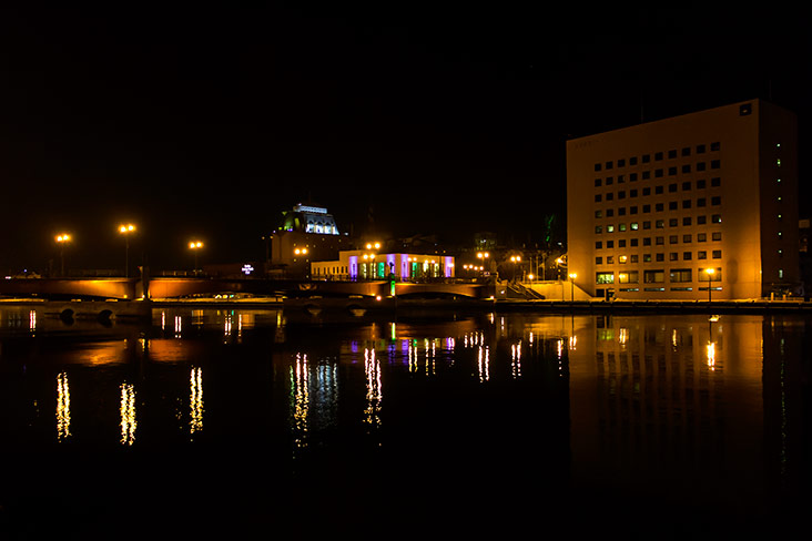 Magical lights at Nusumai Bridge at night.