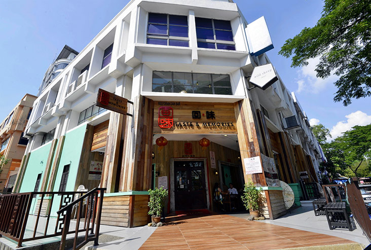 Look for Taste & Memories in Taman Desa for Chinese MSG-free eats.