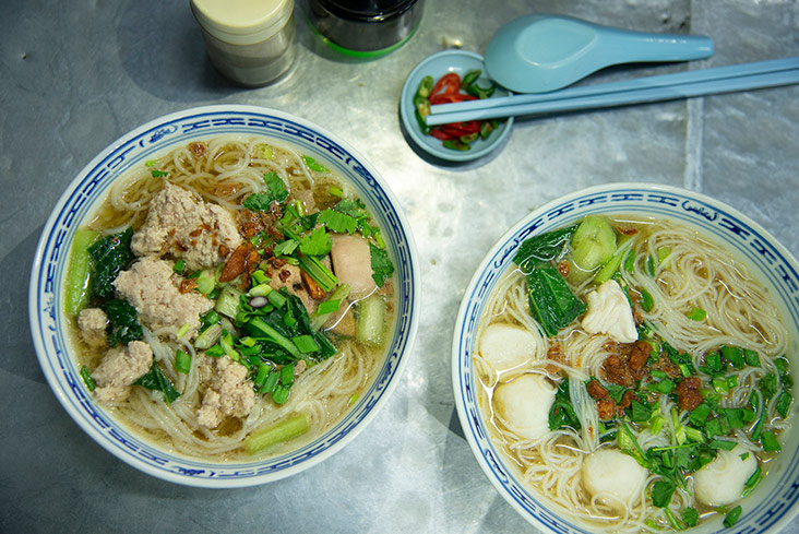 Pork bihun soup (left) and fish bihun soup.