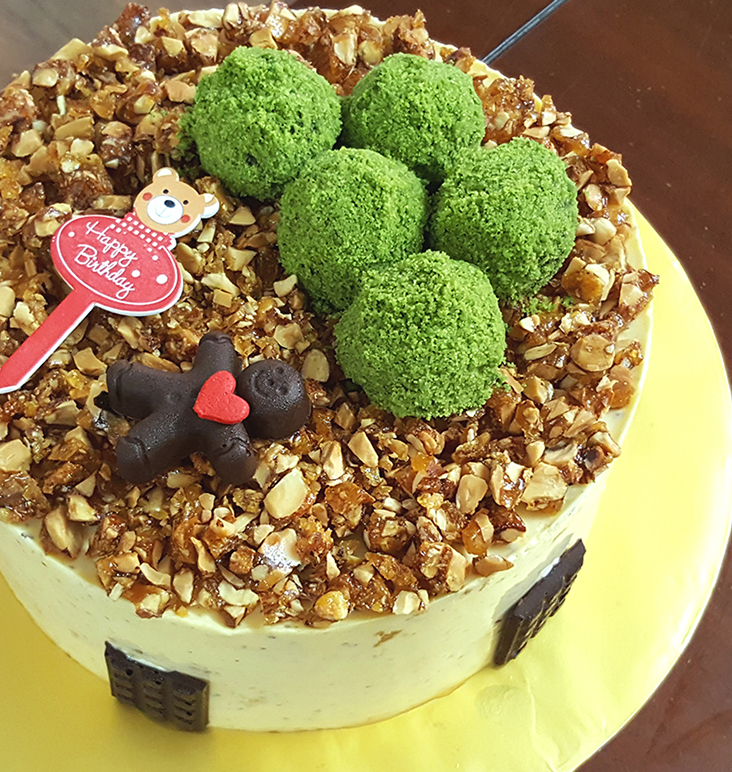 Another signature alcoholic cake: Kahlua Tiramisu with Caramelised Almonds