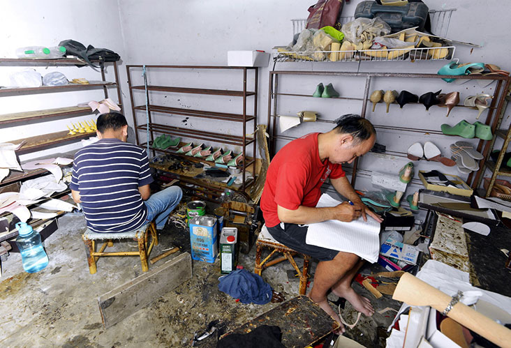 The base department is where the shoe will be moulded.