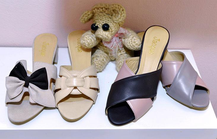 Casual shoes can also be purchased online at Jacquelee.