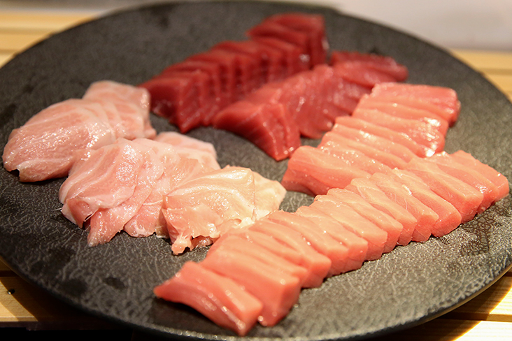 Fresh tuna sashimi carved from the whole bluefin tuna fish at Sushi Ryu’s grand opening