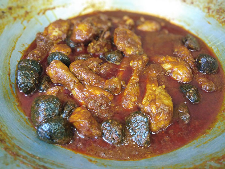Their keluak chicken curry has a tangy taste that balances out the rich umami tasting keluak nuts.