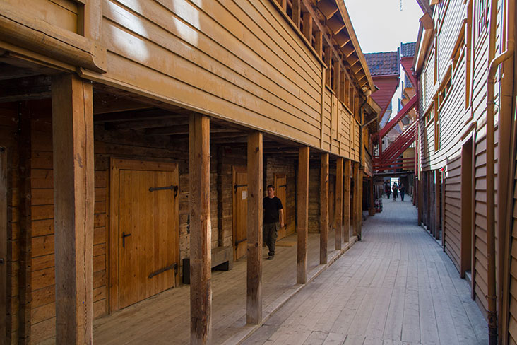 Bryggen can be a maze.