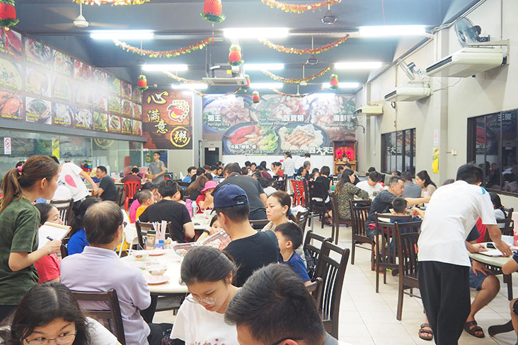 During the weekends, you will find many families dining here.