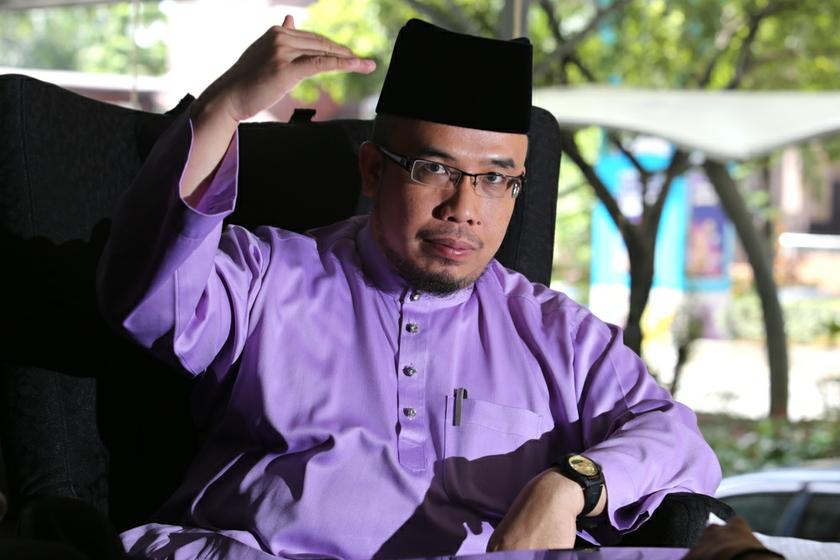 u00e2u20acu201c Picture by Choo Choy May