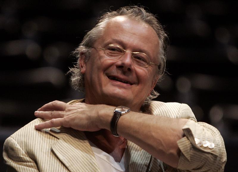 German director Frank Castorf gestures before the beginning of the dress rehearsal for the play 'Nord, Eine Grandguignolade von Frank Castorf nach Louis-Ferdinand Celine' in Vienna June 6, 2007. u00e2u20acu201c Reuters pic