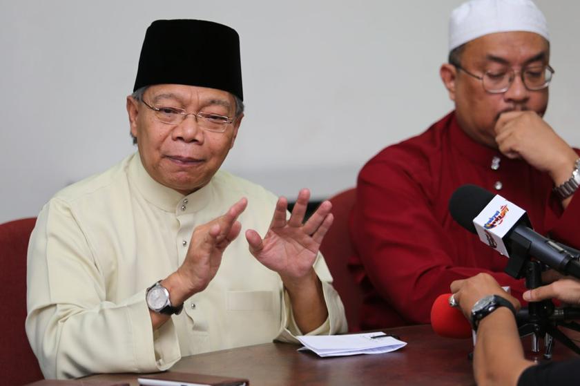 Perkasa and other Melayu NGO press conference on Archbishop Joseph Marino on 'Kalimah Allah' being use by Christian July 12, 2013. u00e2u20acu201c Picture by Choo Choy May