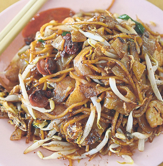 Although this plate of char kway teow from Chor Kee is not as good as the rest, the memories of having this right after tuition class is priceless