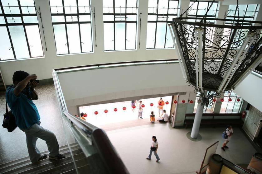 A peek inside Chin Woo Stadium.  – Picture by Choo Choy May