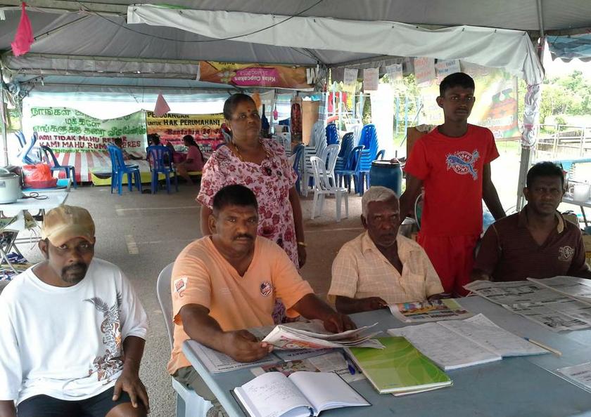 Pendedahan media membantu penduduk ini meneruskan perjuangan menuntut hak.