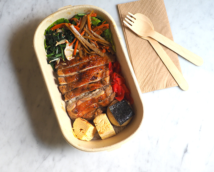 If you prefer rice, they offer various 'bento' like this marmalade grilled chicken with 'kinpira gobo', potato 'mochi' ball, 'tamago' and spinach salad.