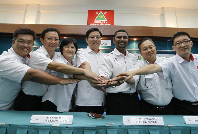 nThe new Penang Gerakan leaders lineup (from left) Tan Kah Leong, Dr Lim Boon Ben, Datuk Ng Siew Lai, Teng Chang Yeow, M.Puvaniten, The Kheng Siong and Dr Thor Teong Gee. u00e2u20acu201c Picture courtesy of Gerakan