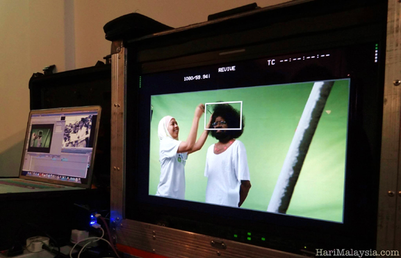Musician Dato’ David Arumugam getting his hair ready for shoot.