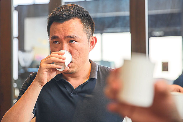 Tasting coffee brewed with small variations, e.g. amount of water, temperature, grind size, etc.