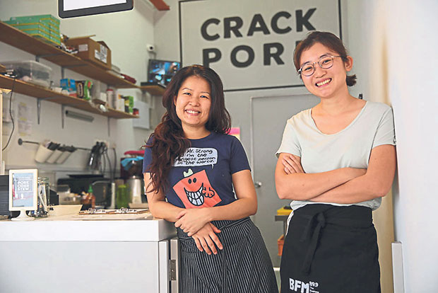 Chua Siew Ching and Khoo Juan Lyn of Crack Pork