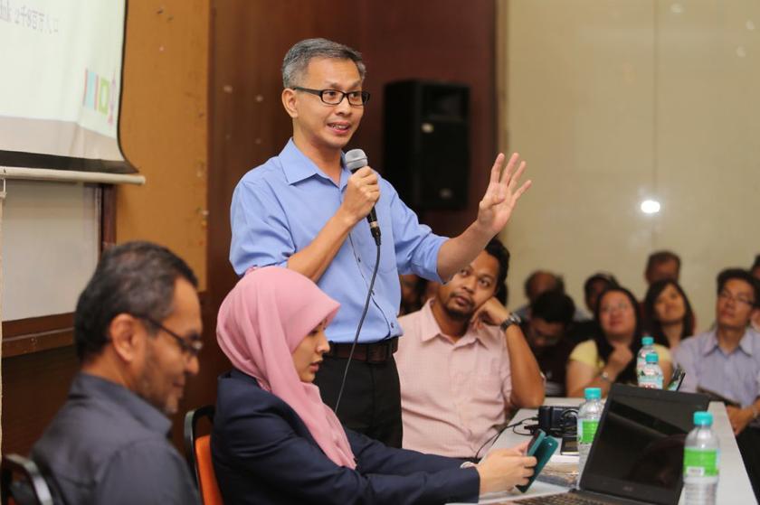 Tony Pua at the DAP forum on 'GST - Cure or Addiction?' at the KL-Selangor Chinese Assembly Hall, KL, October 16, 2013. u00e2u20acu201d Picture by Choo Choy May