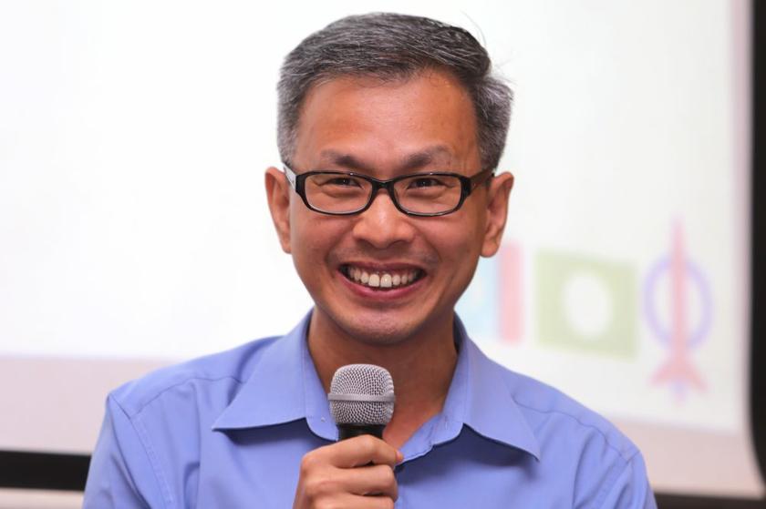 Tony Pua at the DAP forum on 'GST - Cure or Addiction?' at the KL-Selangor Chinese Assembly Hall, KL, October 16, 2013. u00e2u20acu201d Picture by Choo Choy May