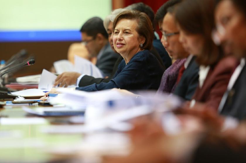 Bank Negara Malaysia Governor Tan Sri Zeti Akhtar Aziz gives a press conference in Kuala Lumpur November 15, 2013. u00e2u20acu201d Picture by Saw Siow Feng