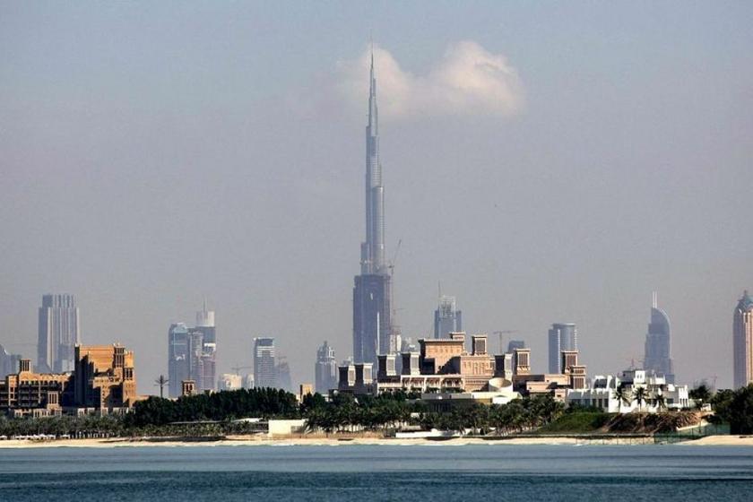 Adelaide is well-known interstate and overseas for its u00e2u20acu02dcMad Marchu00e2u20acu2122 festival season. u00e2u20acu201d AFP pic