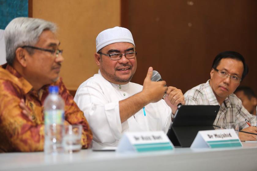 PAS forum - Allah + Bible seizure @ KLSCAH. u00e2u20acu201d Picture by Choo Choy May