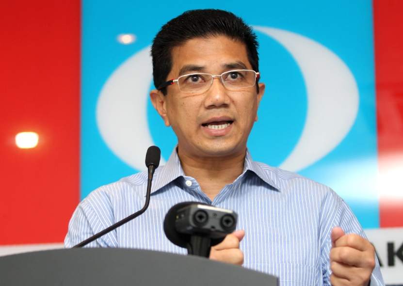 azmin ali u00e2u20acu201d Picture by choo choy may