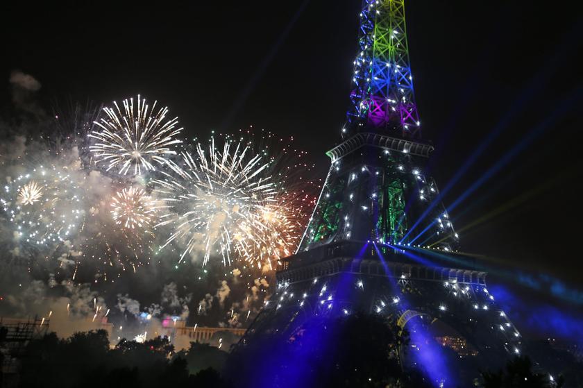 The Eiffel Tower is illuminated during the traditional Bastille Day fireworks display in Paris July 14, 2013. u00e2u20acu201c Reuters pic