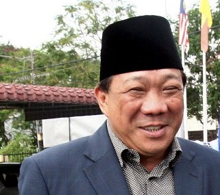 This photo taken on May 19, 2010 shows MP Bung Mokhtar Radin. u00e2u20acu201d AFP pic