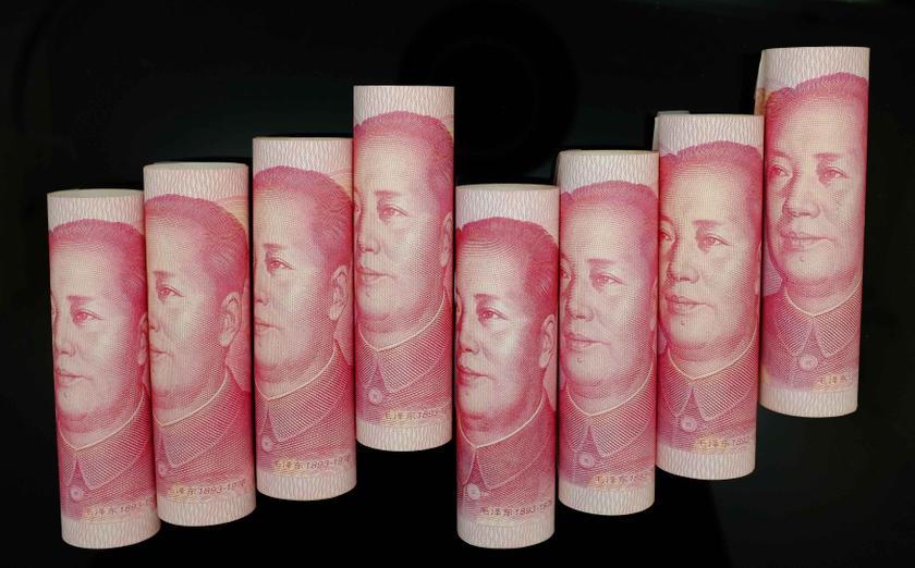 100 Yuan notes are seen in this illustration picture in Beijing November 5, 2013. u00e2u20acu201d Reuters pic