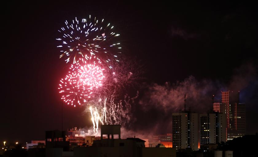 Fireworks explode above Buenos Aires' Saavedra neighbourhood as part of the upcoming Christmas and New Year festivities December 15, 2013. u00e2u20acu201d Reuters pic