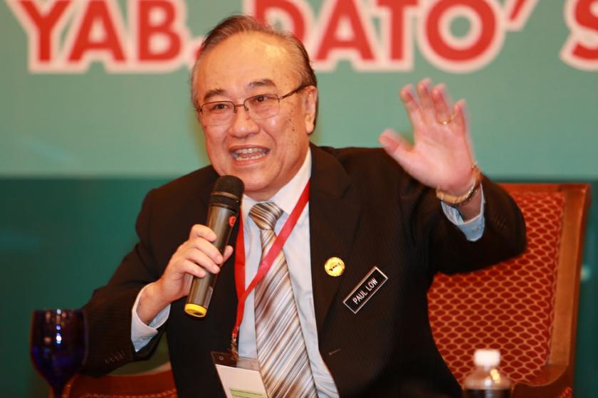 Datuk Paul Low Seng, Minister in the Prime Minister's Department speaking at the KPJ Healthcare Conference & Exhibition 2013 