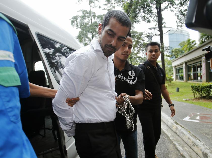 Australian Dominic Bird arrives at the Malaysian Court of Appeal in Putrajaya September 10, 2013. Bird was taken to court on today to attend an appeal hearing. u00e2u20acu201c Reuters pic