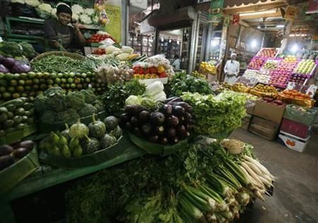 A Kolkata vegetable market is seen in this February 25, 2010 file photo Reuters pic
