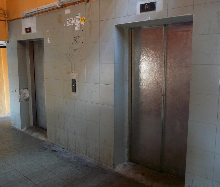 The two elevators at Seri Selangor Flats which often break down. — Picture by The Malay Mail