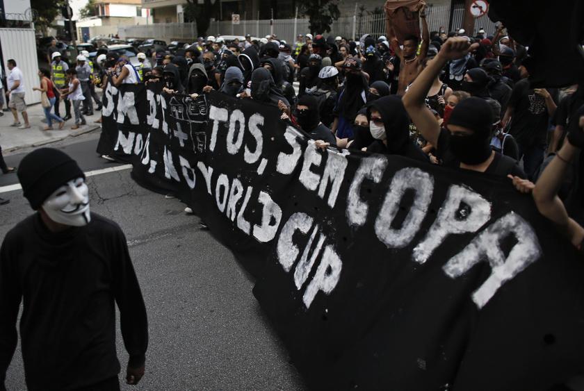 Demonstrators hold a banner that reads 'There will be no World Cup' during a protest against the 2014 World Cup in Sao Paulo January 25, 2014. u00e2u20acu201d Reuters pic