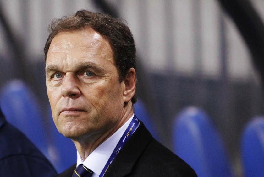Australiau00e2u20acu2122s national fotball team head coach Holger Osieck looks at his players before their 2014 World Cup qualifying match against Japan in Saitama, north of Tokyo, on June 4, 2013. u00e2u20acu201d Reuters pic