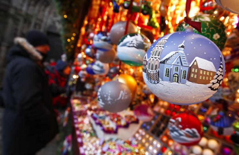 Christ Child Market guests look at traditional Christmas tree ball ornaments at the opening day of Germanyu00e2u20acu2122s oldest Christkindlesmarkt in Nuremberg November 29, 2013. u00e2u20acu201d Reuters pic