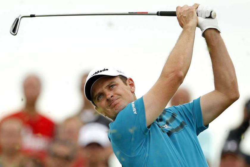 Englandu00e2u20acu2122s Justin Rose tees off on the 2nd hole during the second round of the Barclays PGA golf tournament in Jersey City, New Jersey, on August 23, 2013. u00e2u20acu201d Reuters pic