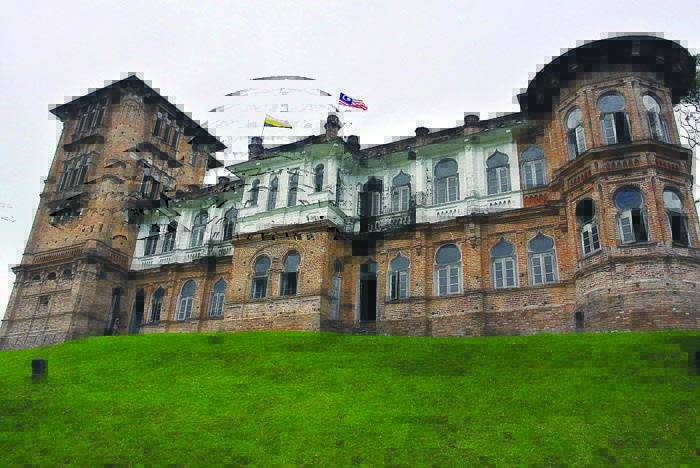 Visitors would also have the chance to use special equipment used by paranormal researchers during the Kellie's Castle night tours. 