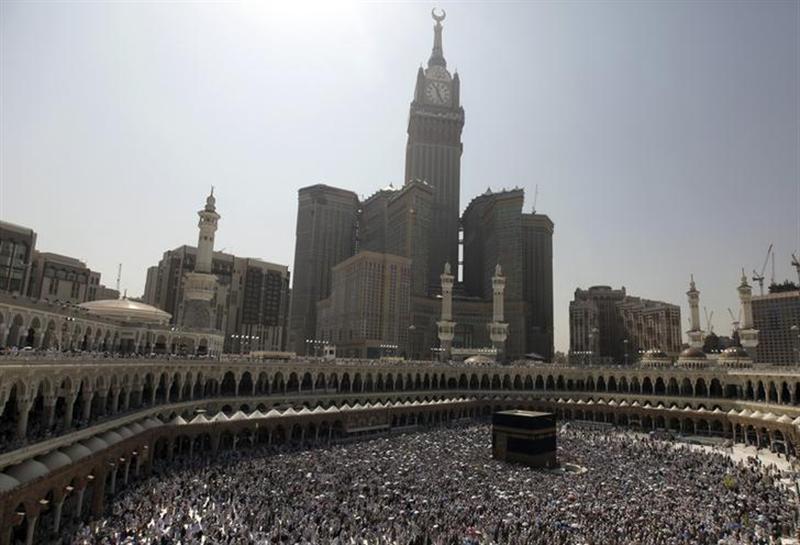 Muslim pilgrims circle the Kaaba and pray at the Grand Mosque during Tawaf al-Wadaa (Farewell Tawaf) on the last day of the annual haj pilgrimage in the holy city of Mecca October 29, 2012. u00e2u20acu201d Reuters pic