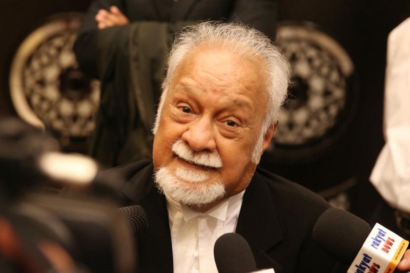 Karpal said  section 379 of the Criminal Procedure Code (CPC), which was used to appoint Datuk Seri Mohd Shafee Abdullah, is no longer applicable. u00e2u20acu201d Picture by Choo Choy May