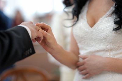 A majority of 1,000 people in survey reported gaining weight since marriagenshutterstock.com