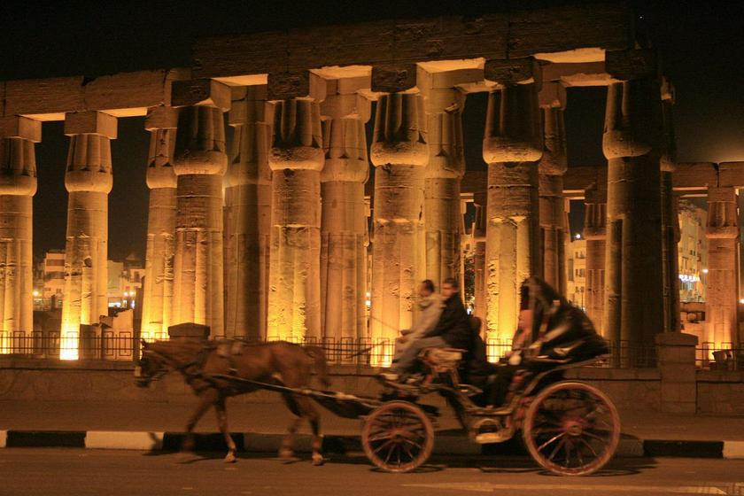 Several officials in Luxor have denied the statement  that the Ministry of Tourism has decided to give aid to those affected by the deteriorating tourism situation. u00e2u20acu201d AFP pic