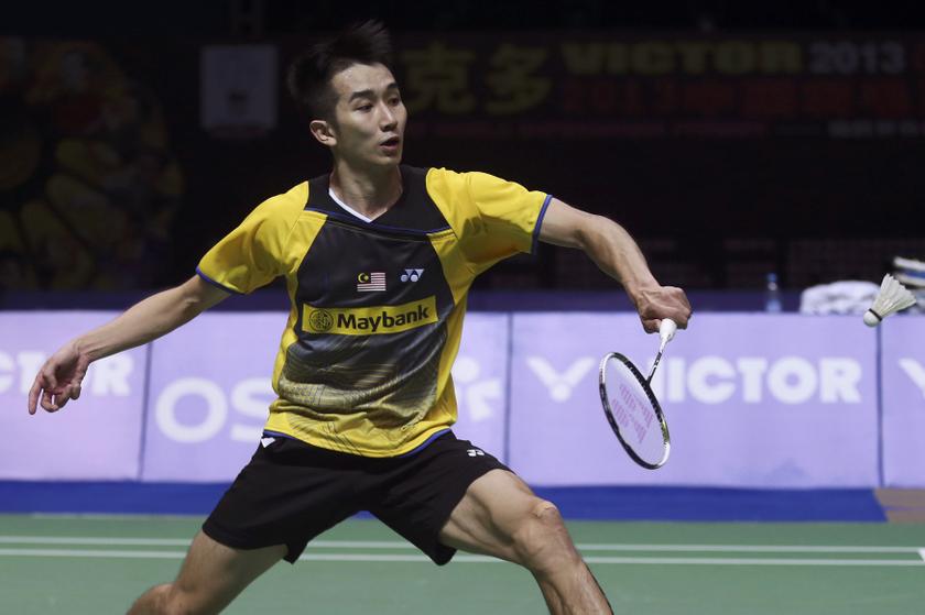 Malaysia's Chong Wei Feng hits a return to China's Chen Long during their men's singles semi-final match at the China Open Badminton Tournament in Shanghai, November 16, 2013. u00e2u20acu201d Reuters pic