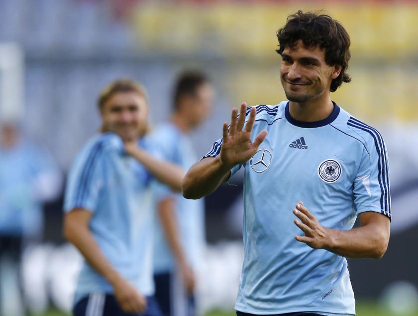 German national football team player Mats Hummels attends a training session in Munich September 5, 2013. u00e2u20acu201d Reuters pic