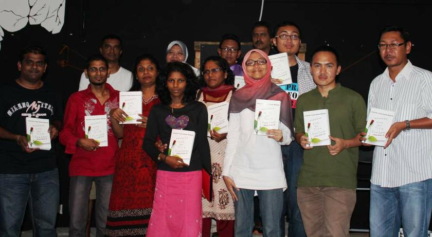 Peserta terdiri daripada masyarakat pelbagai kaum dan umur.