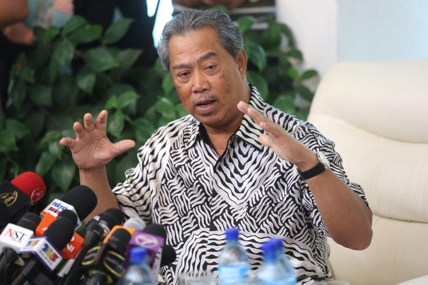Deputy Prime Minister Tan Sri Muhyiddin Yassin giving a press conference in Kuala Lumpur, October 20, 2013. u00e2u20acu201d Picture by Choo Choy May 